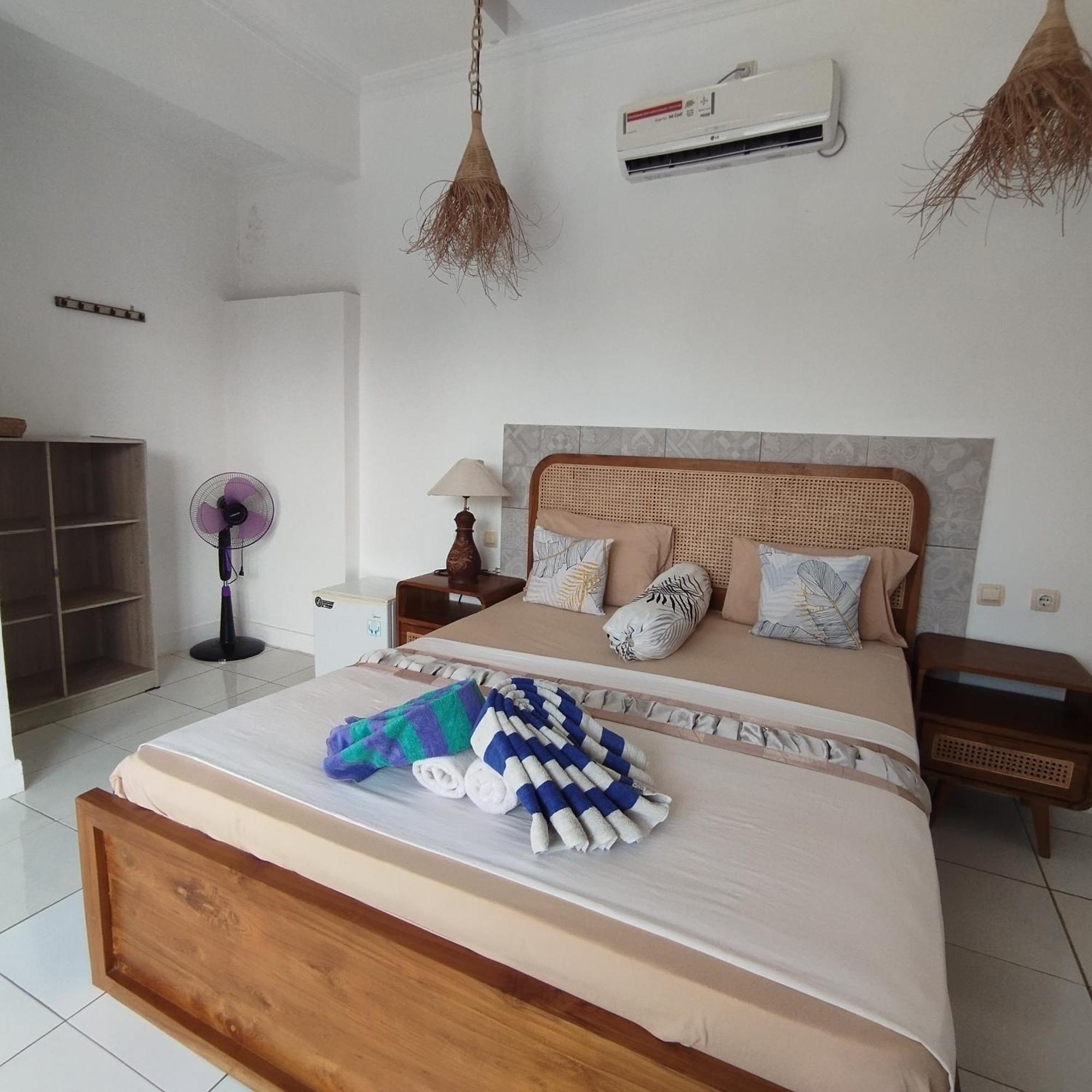 Palm Trees Villas Gili Air Exteriör bild
