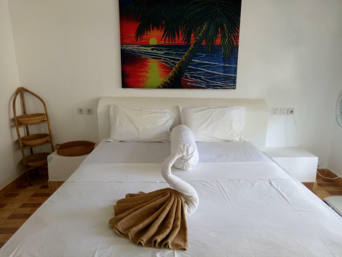 Palm Trees Villas Gili Air Exteriör bild
