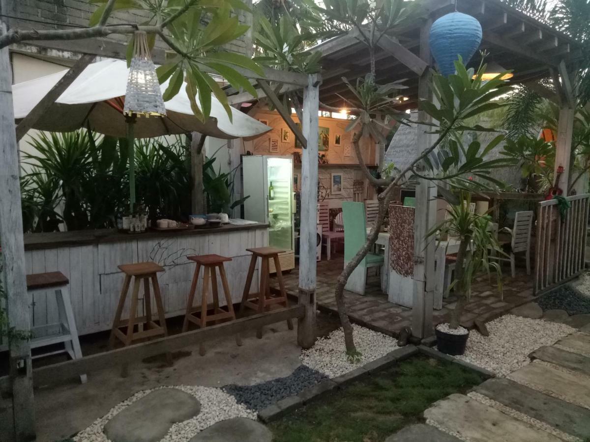 Palm Trees Villas Gili Air Exteriör bild